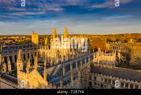 Luftbild des All Souls College in Oxford in England Stockfoto