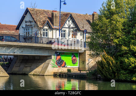 Fluss Ouse Straße Brücke, St Neots Zentrum High Street, Cambridgeshire, England, GB, uk Stockfoto