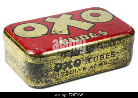 Vintage OXO cubes Zinn auf weißem Hintergrund. Stockfoto