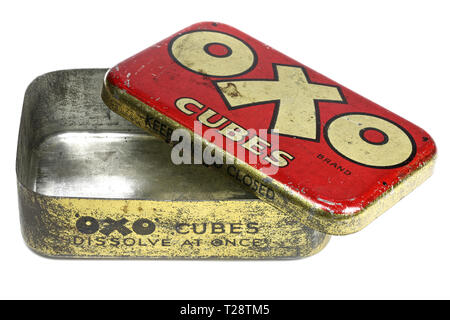 Vintage OXO cubes Zinn auf weißem Hintergrund. Stockfoto