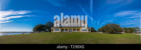 Die historische Wal Wärme Club, eine Art Noveau Gebäude in Currituck North Carolina Stockfoto