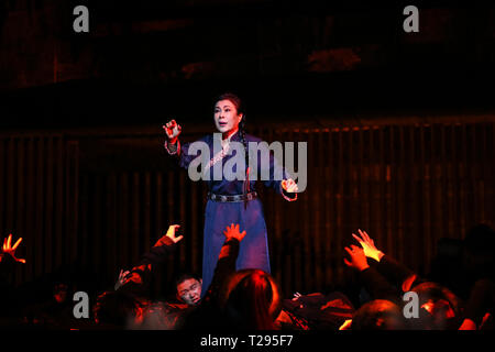 Peking, China. 31 Mär, 2019. Schauspieler Oper 'Marco Polo' am Tianqiao Performing Arts Center in Peking, der Hauptstadt von China, 16. Mai 2018. Quelle: Xinhua/Alamy leben Nachrichten Stockfoto