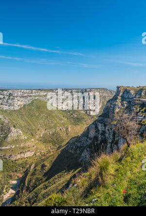 Cava Grande del Cassibile Naturpark, Siracusa, Sizilien, Italien. Es war einer der größten europäischen Canyon, gegraben durch den Fluss Cassabile durch majestätische Stockfoto