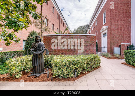 ORLANDO, Florida, USA - Dezember, 2018: Erste presbyterianische Kirche von Orlando 1876 an Church Street, Downtown Orlando, Florida, United S Stockfoto