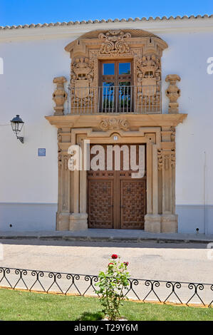 Almagro, Spanien - Juni 1, 2018: Palast Grafen von Valparaiso (Condes de Valparaíso) Plaza de Santo Domingo in Almagro, Castilla La Mancha, Spanien. Stockfoto