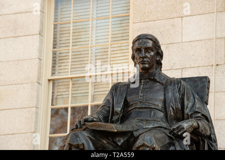 Boston, MS, USA, Dezember 9 2018 - Harvard Universität wurde im Jahre 1636 finanziert und benannt nach seinem ersten Wohltäter John Harvard Stockfoto