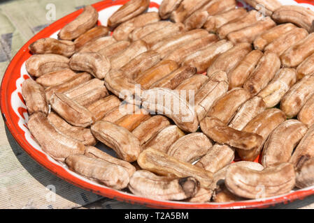 Bananen Trocknung unter der Sonne, Chiang Mai, Thailand Stockfoto