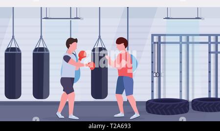 Mann Boxer mit Personal Trainer schlagen Boxsack rot Boxhandschuhe Kerl Fighter Training Training moderne fight club gym Innenraum gesund Stock Vektor