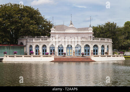 Tevaraj-Kanlai Gate bei Bang Pa-In Palast, Ayutthaya, Thailand. Stockfoto