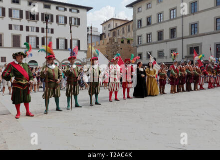 Florenz, Italien - 10 August, 2018: historische Parade während Fest von San Lorenzo. Diese jährliche Veranstaltung tief in der Tradition der Stadt verwurzelt, und beenden Stockfoto