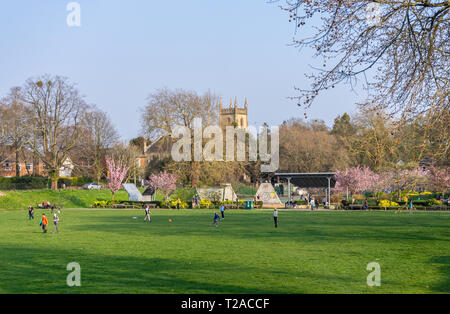 Blick über St. James Park in der Shirley Bezirk von Southampton an einem sonnigen Tag im Frühjahr 2019, Southampton, Hampshire, England, Großbritannien Stockfoto