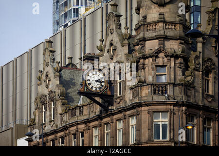 Albert B. Reben öffnete die Reben pub Lime Street, Liverpool City Centre in 1867. 1907, Wanderer übernahm und es in diesem üppigen Barock umgebaut Stockfoto