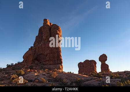 Ausgewogene Rock im Arches-Nationalpark, Utah, USA Stockfoto