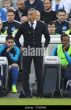 Von Brighton Manager Chris Hughton Gesten zu seinen Spielern während der Englischen Premier League Match zwischen Brighton und Hove Albion Southampton an der Amex Stadion in Brighton. 30. März 2019 Foto James Boardman/Tele Bilder Redaktion nur verwenden. Keine Verwendung mit nicht autorisierten Audio-, Video-, Daten-, Spielpläne, Verein/liga Logos oder "live" Dienstleistungen. On-line-in-Match mit 120 Bildern beschränkt, kein Video-Emulation. Keine Verwendung in Wetten, Spiele oder einzelne Verein/Liga/player Publikationen. Stockfoto