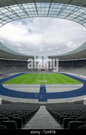 Deutschland: Innenraum des Olympiastadion in Berlin. Foto vom 17. März 2019. | Verwendung weltweit Stockfoto