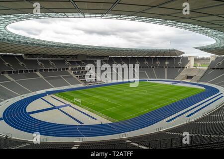 Deutschland: Innenraum des Olympiastadion in Berlin. Foto vom 17. März 2019. | Verwendung weltweit Stockfoto