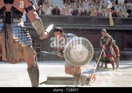 Gladiator ist ein 2000 Epic historische Film unter der Regie von Ridley Scott und David Franzoni, John Logan, und William Nicholson geschrieben. Der Film wurde gemeinsam produziert und von DreamWorks Pictures und Universal Pictures. Es Sterne Russell Crowe, Joaquin Phoenix, Connie Nielsen, Ralf Möller, Oliver Reed, Djimon Hounsou, Derek Jacobi, John shrapnel, und Richard Harris. Dieses Foto ist nur für den redaktionellen Gebrauch bestimmt und unterliegen dem Copyright der Film Company und/oder der Fotograf durch den Film oder die Produktion Firma zugewiesen und kann nur reproduziert durch Publikationen in Verbindung mit der Prom. Stockfoto