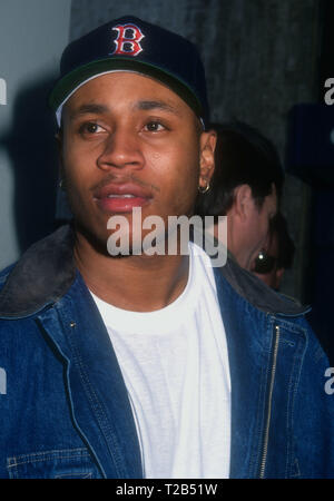 HOLLYWOOD, CA - 11. März: Rapper/Schauspieler LL Cool J besucht Hollywood Walk of Fame Zeremonie für den Supremes am 11. März 1994 bei 7050 Hollywood Boulevard in Hollywood, Kalifornien. Foto von Barry King/Alamy Stock Foto Stockfoto