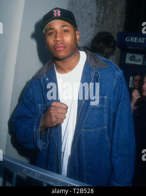 HOLLYWOOD, CA - 11. März: Rapper/Schauspieler LL Cool J besucht Hollywood Walk of Fame Zeremonie für den Supremes am 11. März 1994 bei 7050 Hollywood Boulevard in Hollywood, Kalifornien. Foto von Barry King/Alamy Stock Foto Stockfoto