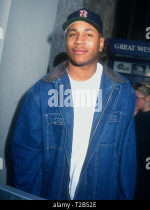 HOLLYWOOD, CA - 11. März: Rapper/Schauspieler LL Cool J besucht Hollywood Walk of Fame Zeremonie für den Supremes am 11. März 1994 bei 7050 Hollywood Boulevard in Hollywood, Kalifornien. Foto von Barry King/Alamy Stock Foto Stockfoto