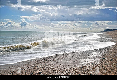Meer Szene Wellen auf den Strand Stockfoto