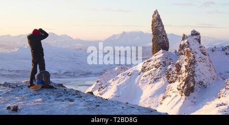 Das Fotografieren der Alte Mann von Storr, Isle of Skye Stockfoto