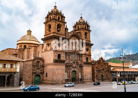 Iglesia de La Compania de Jesus auf der Plaza de Armas in Cusco, Peru Stockfoto