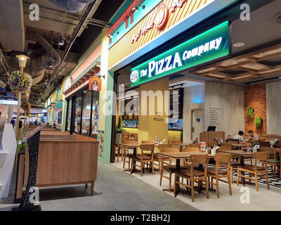 Chon Buri, Thailand - Dezember 21, 2018: Außenansicht des Pizzaservice Restaurant mit Kunden, Stift 21 Pattaya Branch. Stockfoto