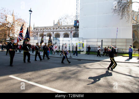 29.März 2019 Der Tag, an dem die Großbritannien bedeutete, war die EU zu verlassen. Verlassen bedeutet Lassen zusammen mit der UKip hielten Kundgebungen in der Nähe von Parlament, London Stockfoto