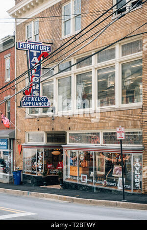 Taylors Zeichen auf der Main Street in der Altstadt in Ellicott City, Maryland Stockfoto