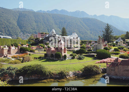 Lugano, Schweiz - 27.September 2018: Burgen und Schlösser im Park von Miniaturen Stockfoto