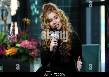 New York, USA. 01 Apr, 2019. Haley Reinhart am Montag, Apr 1, 2019 bauen Serie zeigen, besprechen Ihr Album 'Lo-Fi Seele' am Bau Studio in New York, NY, USA. Quelle: Steve Mack/Alamy leben Nachrichten Stockfoto