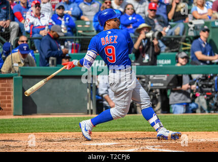 Mar 31, 2019: Chicago Cubs shortstop Javier Baez #9 At Bat während ein MLB Spiel zwischen den Chicago Cubs und der Texas Rangers bei Globe Life Park in Arlington, TX Texas besiegt Chicago 11-10 Albert Pena/CSM. Stockfoto