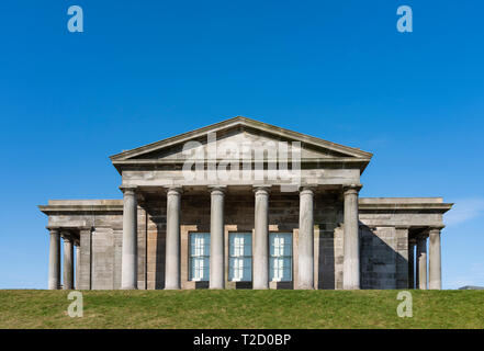 Der neue Tarifvertrag Arts Center an der ehemaligen Stadt Observatorium auf dem Calton Hill, Edinburgh, Schottland, Großbritannien Stockfoto