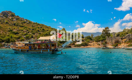 Mit dem Boot weiter nach Kekova Inseln. In der Nähe von Antalya in der Türkei. Schießen im Juli 2018 Stockfoto