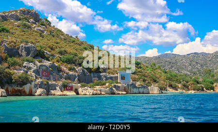 Kekova Inseln, weiter nach Antalya, Türkei. Von einem Boot aus im Juli 2018 Schießen Stockfoto