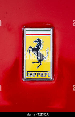 Ferrari Logo Nahaufnahme Stockfoto