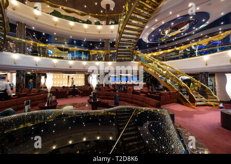 MSC Splendida Kreuzfahrtschiff luxuriöses Interieur Stockfoto