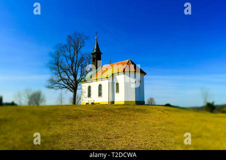 St. Wolfgangs Kapelle in Obernheim, Deutschland. Stockfoto