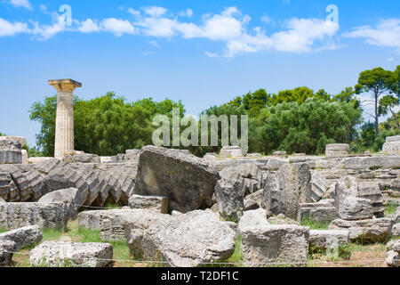 OLIMPIA, Griechenland - 13. JUNI 2014: Gebäude bleibt an der alten Olimpia archäologische Stätte in Griechenland Stockfoto