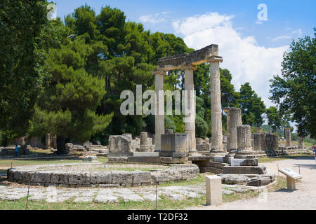 OLIMPIA, Griechenland - 13. JUNI 2014: Gebäude bleibt an der alten Olimpia archäologische Stätte in Griechenland Stockfoto