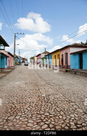 Gepflasterte Straße Szene Trinidad, Kuba Stockfoto