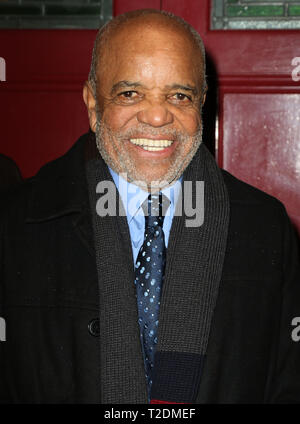 Mar 08, 2016 - London, England, UK-Motown: The Musical Drücken Sie die Taste Nacht, Shaftesbury Theatre - Roter Teppich Ankünfte Foto zeigt: Berry Gordy Stockfoto