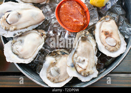 Austern an Station 6, New Orleans, Louisiana. Stockfoto