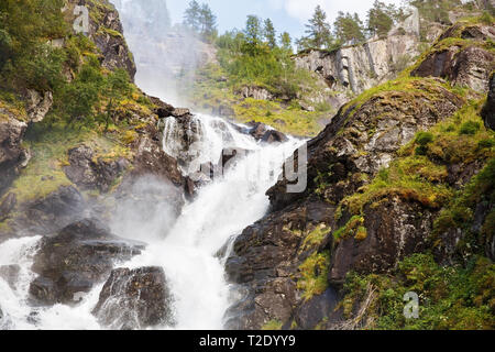 Der Teil der Latefossen, einer der größten Wasserfälle in Norwegen. Stockfoto