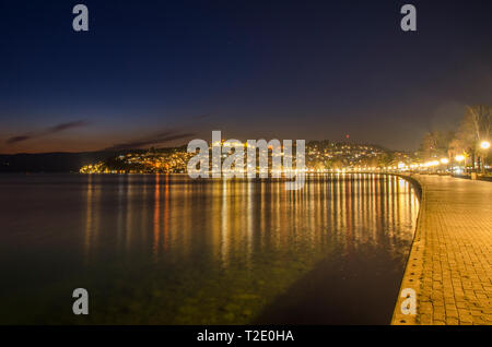 Ohrid, Mazedonien - Nachtaufnahme - Ohrid See Stockfoto