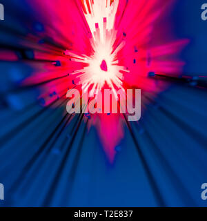 Feurige Explosion oder blast Konzept mit rechteckigen dunkelblauen Stangen auf eine helle Flamme Orange strahlende Hintergrund im quadratischen Format. Licht fließen en Stockfoto