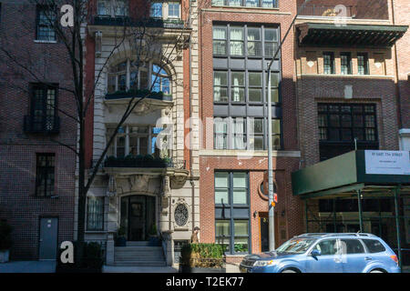 Eine Reihe von Stadthäusern in der Upper East Side in New York am Samstag, 23. März 2019. (Â© Richard B. Levine) Stockfoto