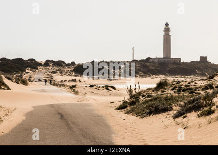 Barbate, Spanien. Der Leuchtturm am Kap Trafalgar, eine landspitze in der Provinz Cadiz im Südwesten von Andalusien Stockfoto
