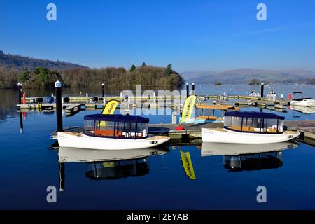 Canadian Electric Boat Company, Elektroboote Kanada, Elektroboot mieten, Bowness on Windermere, Lake District, Cumbria, England, Großbritannien Stockfoto